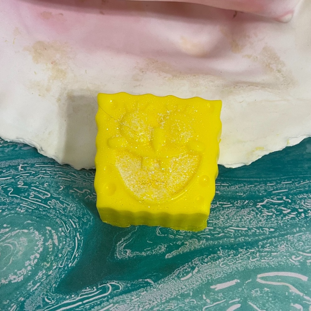 Sponge Bob Soaps ( Bundle of 6 ) Scented with watermelon. - Picture 5 of 7